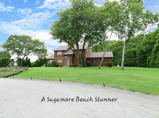 1 Homestead Rd, Sagamore Beach, MA 02562