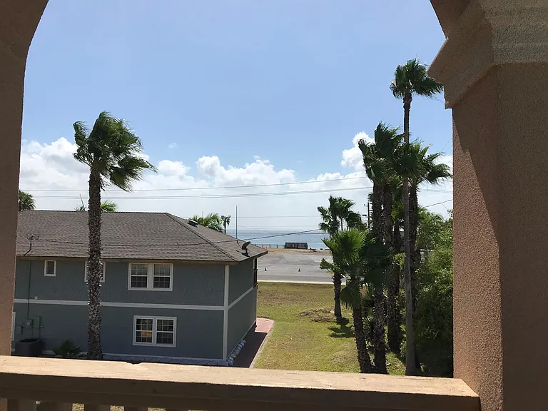 102 W Aries Dr #D — Photo 14