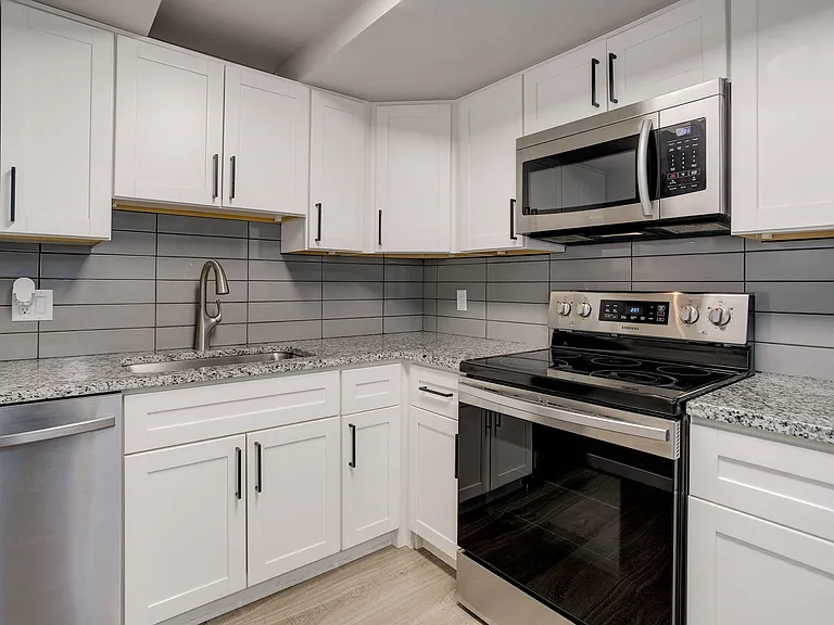 2865 Sundown Ln #301 — Photo 4