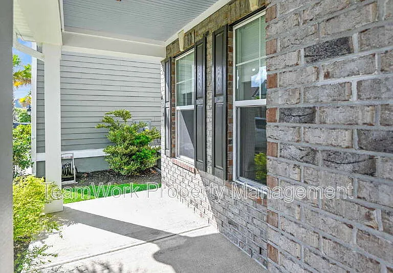 233 Seaworthy St — Photo 4