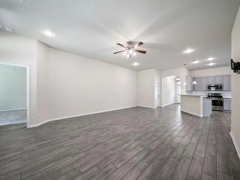 3227 Fairhaven Ln — Photo 7