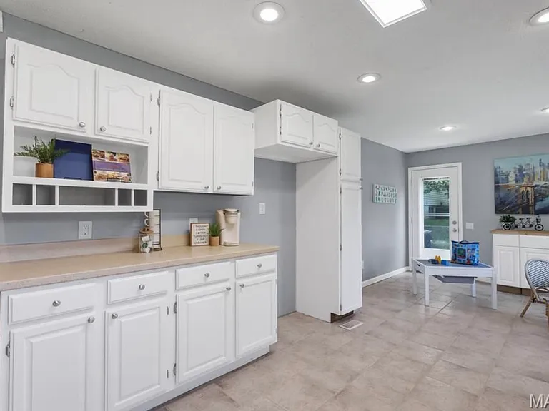 Pepperrell Dr — Photo 3