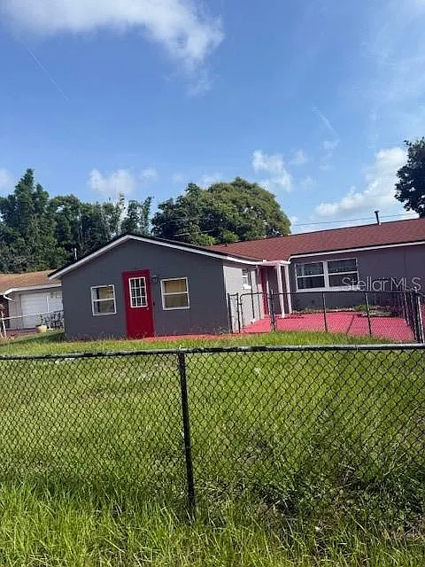 4 bed, 2.0 bath, 1432 sqft, $2,650 — Photo 3