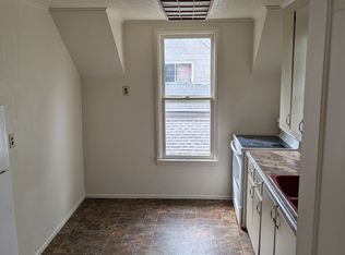124 Newtown St #2, Medford, OR 97501