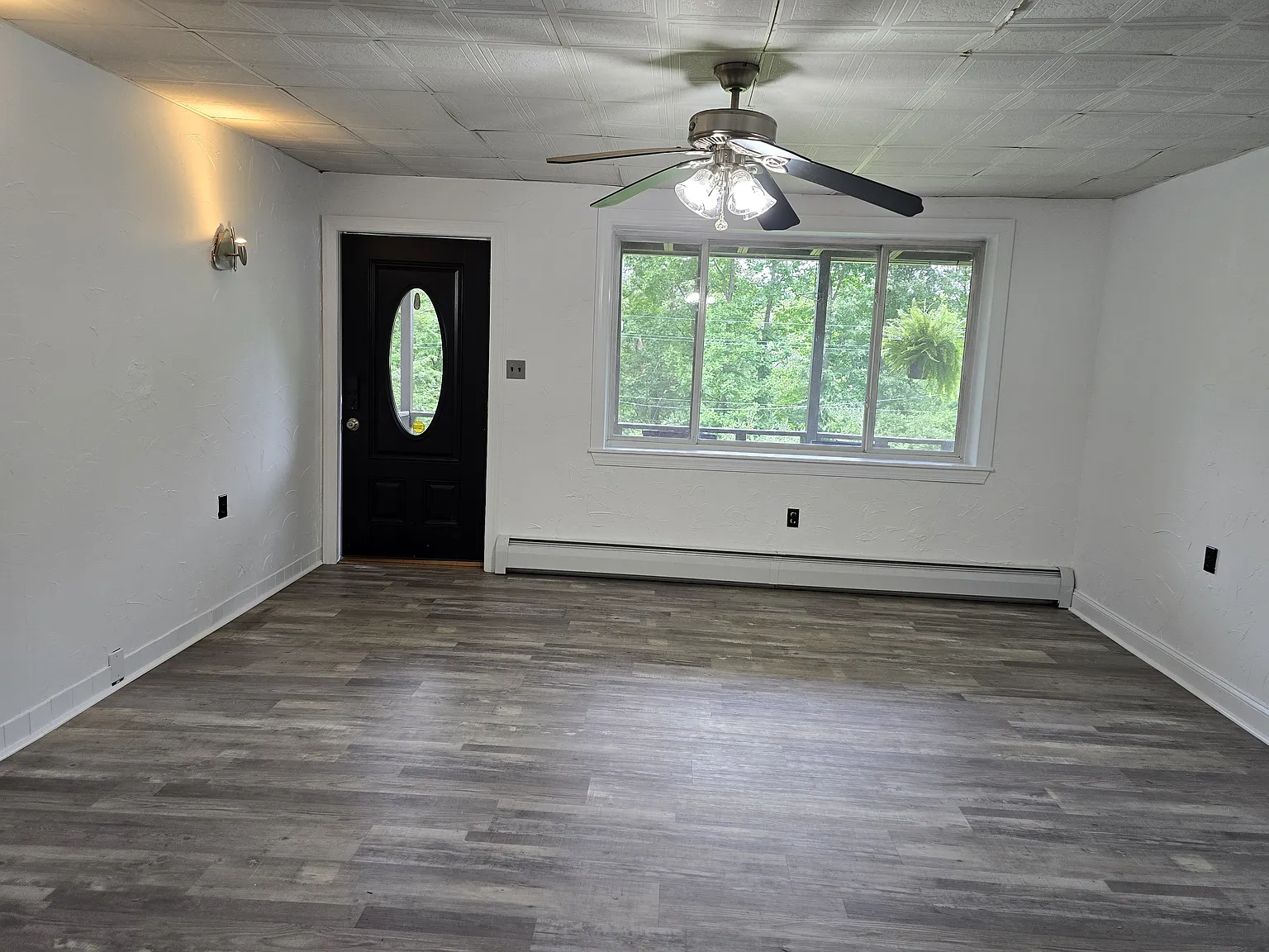 2 bed, 1426 sqft, $1,900 — Photo 4