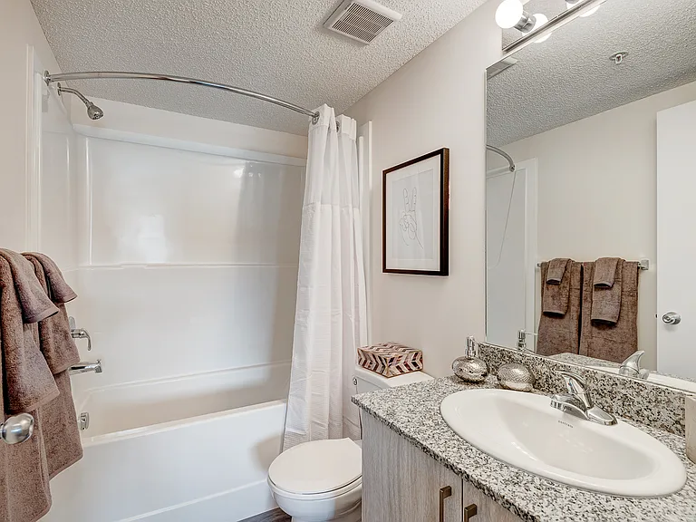 25 Clydesdale Ave — Photo 8