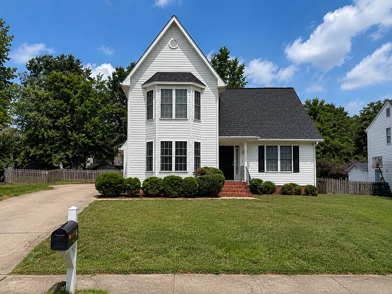 2232 Ridgefield Green Way — Photo 1