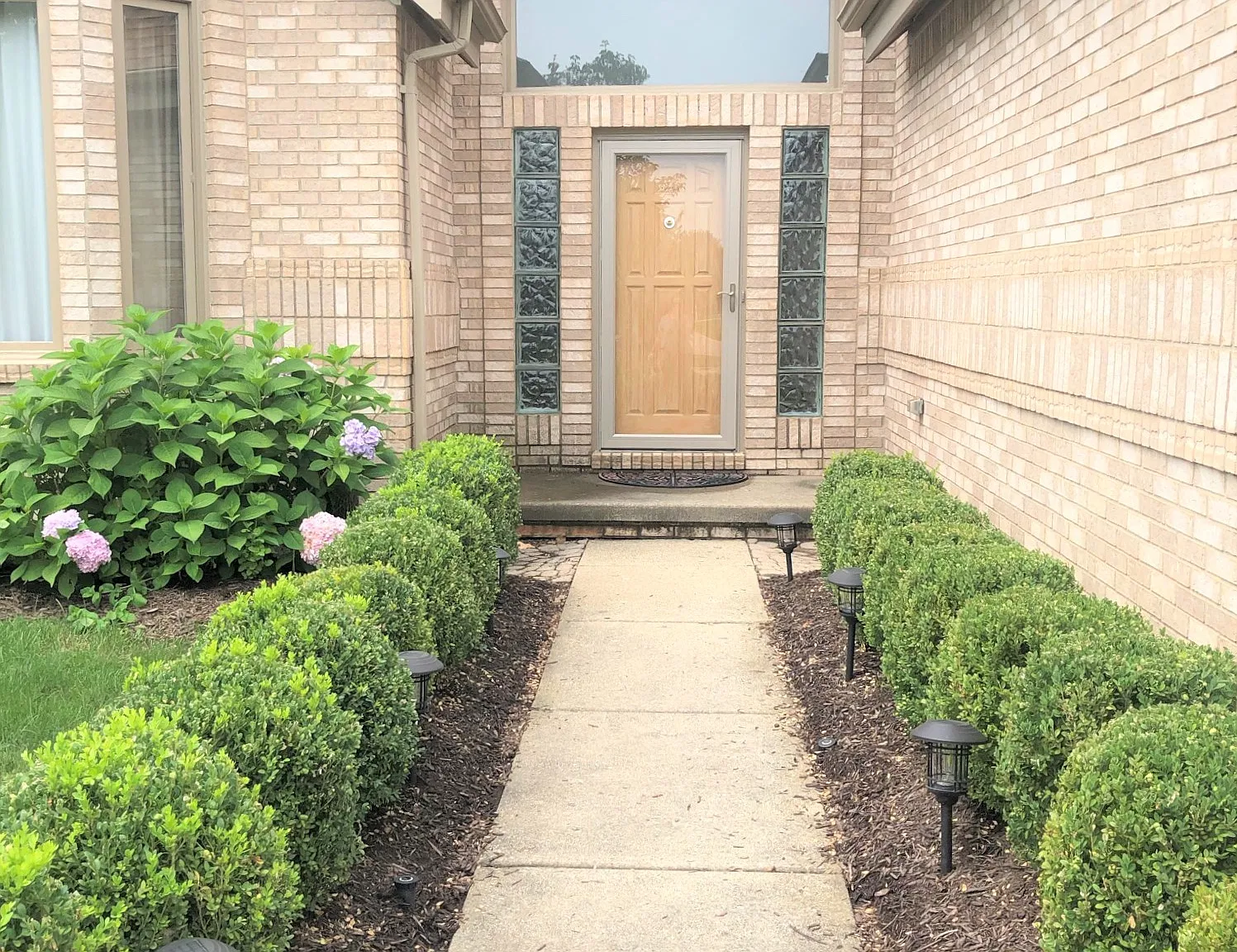 4 bed, 2.5 bath, 3324 sqft, $3,900 — Photo 4