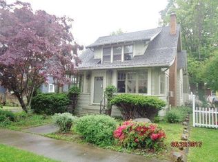 11 E 2nd St, Westfield, NY