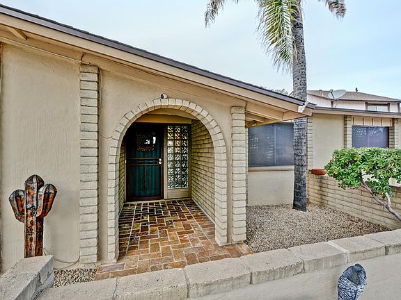 4th image of 4923 W Torrey Pines Cir