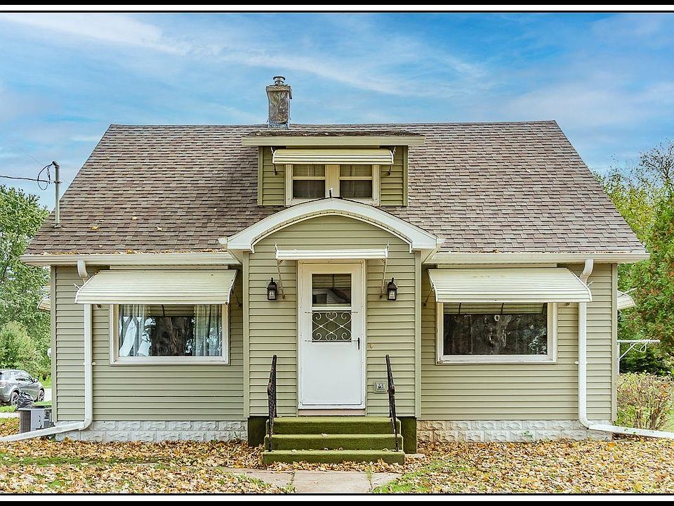 202 Grove St, Manawa, WI 54949 Zillow