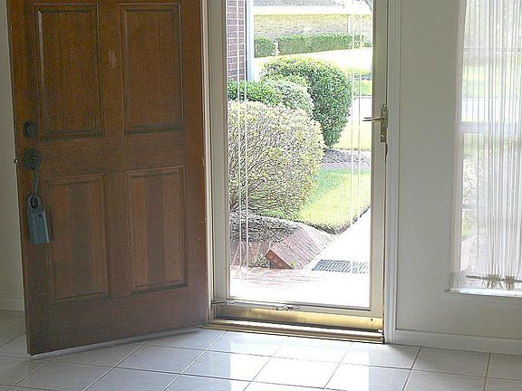 2nd image of 3507 N Peach Hollow Cir