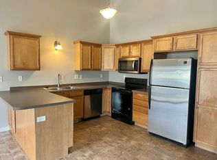 5438 Bishops Blvd S UNIT B, Fargo, ND 58104
