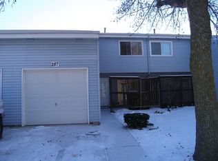 287 E Alpine Dr, Glendale Heights, IL