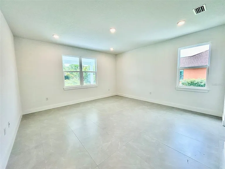 8181 Tecumseh Cir — Photo 14