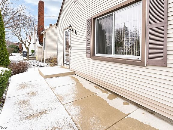2nd image of 43 Erskine Ave