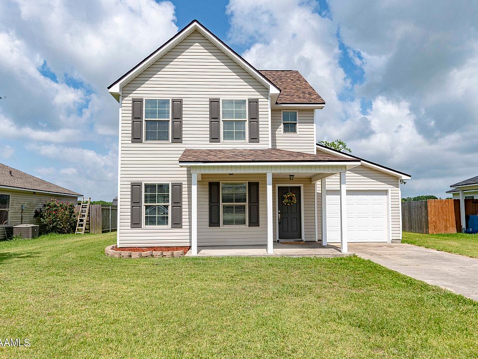 1st image of 302 Coles Creek Dr