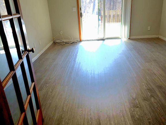 3rd image of 3 Bradley Cir #B3