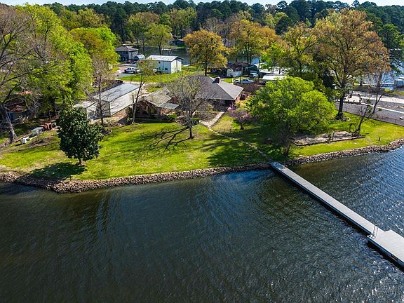 5th image of 330 Southshore Dr