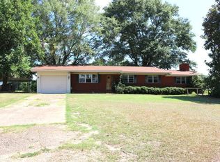 102 Cooley Ln, De Queen, AR 71832