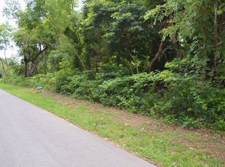 12 Quaker Path, Shelter Island, NY 11964