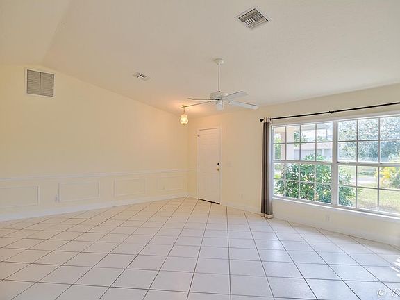 4th image of 8216 102nd Ave