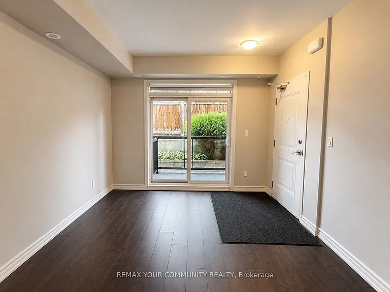196 Pine Grove Rd W #21 — Photo 2