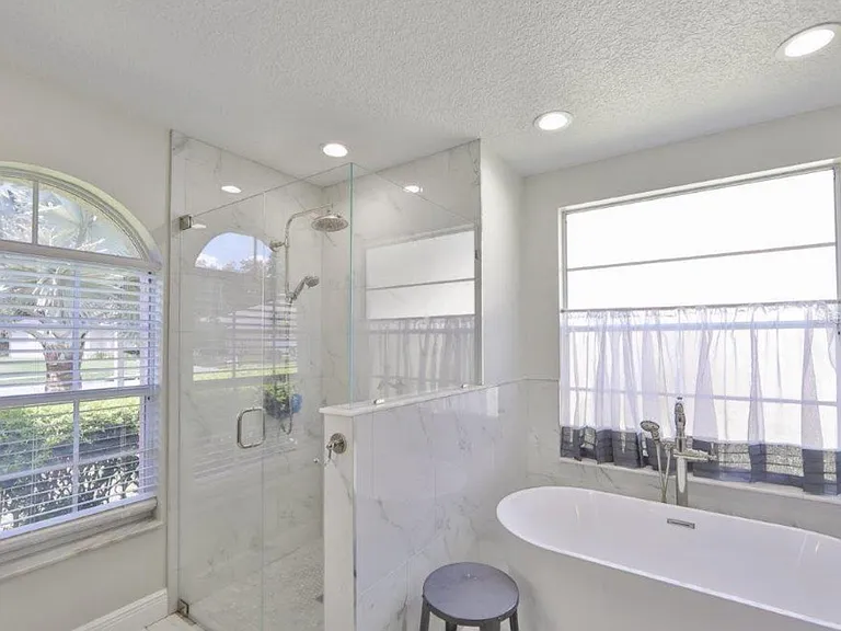 4624 Basswood St — Photo 11