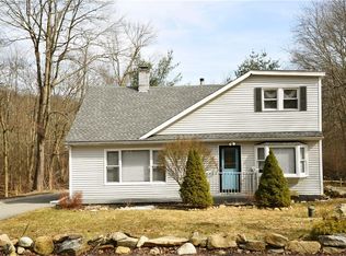 192 Barrett Hill Rd, Mahopac, NY 10541