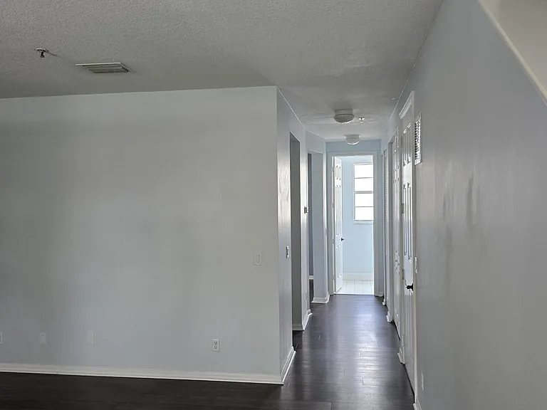 4261 E Main St — Photo 17