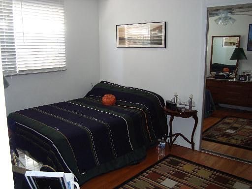 4th image of 1714 W Touhy Ave Unit D-3