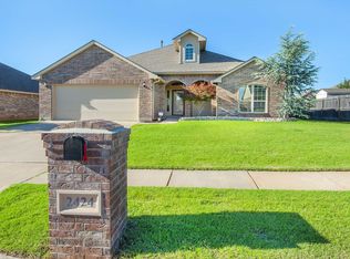 2424 NW 158th St, Edmond, OK 73013