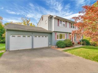 80 Rainbow Trl, Vernon, CT 06066