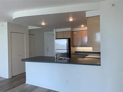 1009 Expo Boulevard Vancouver — Photo 3