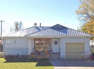 348 Sunrise St, Guernsey, WY 82214