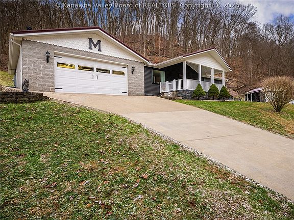 3rd image of 2047 Scraggs Dr