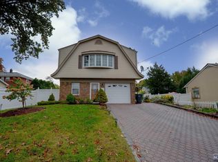 163 4th St, Bergenfield, NJ 07621