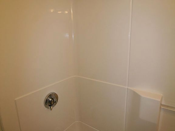 Bathtub/Shower