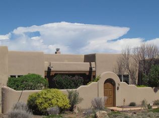 18 Antigua Rd, Santa Fe, NM 87508
