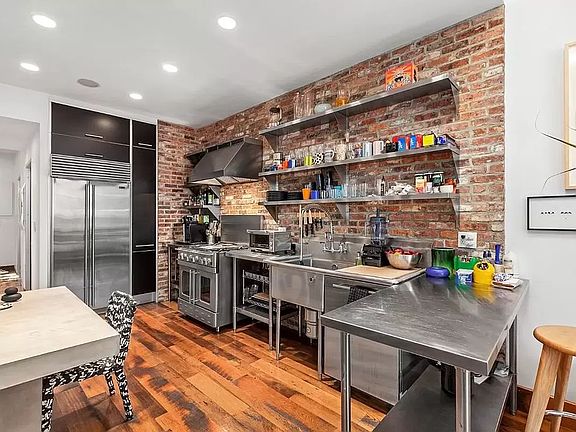 2nd image of 354 Broome St APT 3H