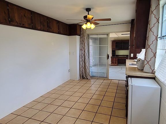 4th image of 426 N Sunset Ave Unit A