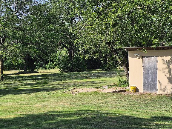 5th image of 1120 Battle Lake Rd