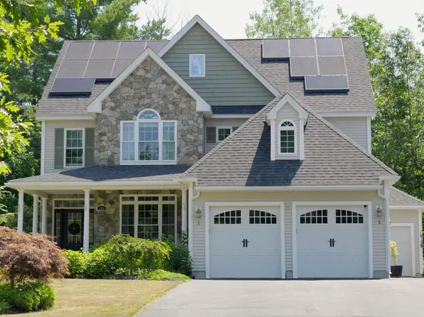 144 Boxwood Lane, Dover, NH 03820