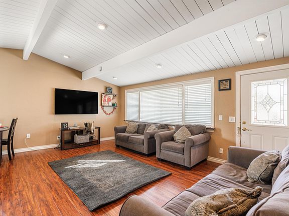 5th image of 1376 N Viceroy Ave