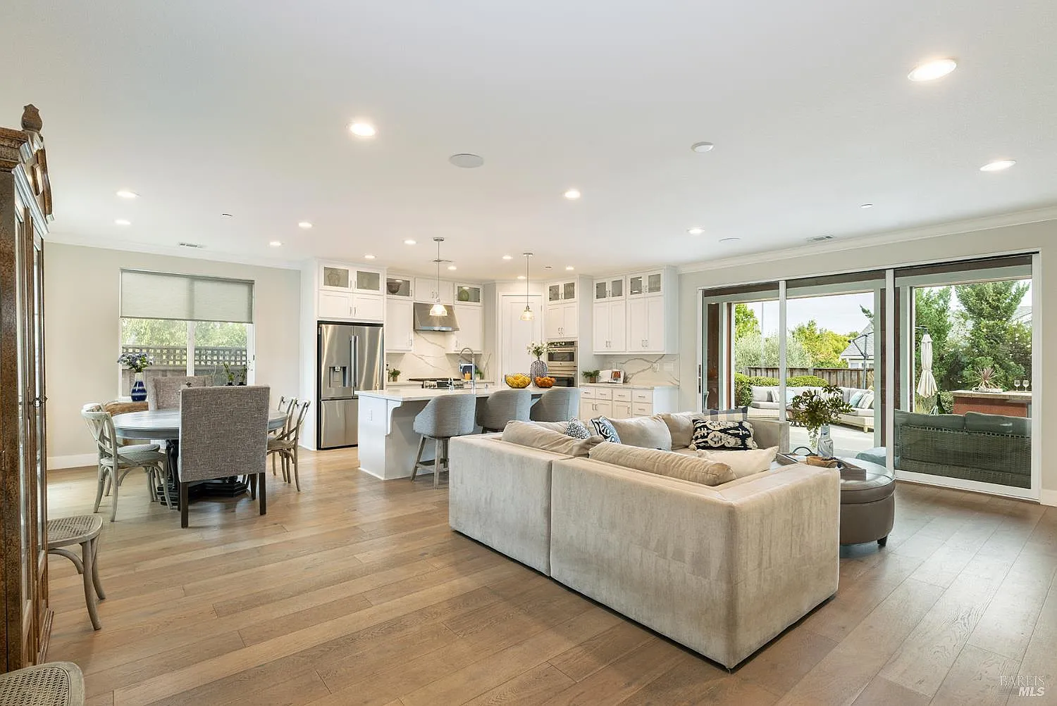 107 Heun Lane - 4bd/3ba, 2,369 sqft - in Napa, CA