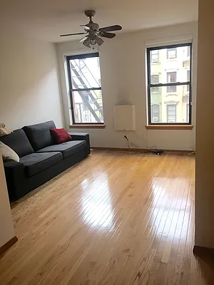 Rented by Warren T Real Estate Corp. | media 1