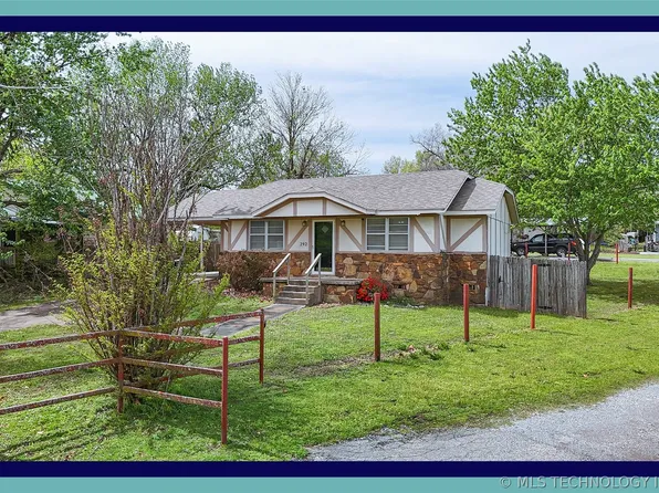 292 N Moccasin Ave, Tahlequah, OK 74464