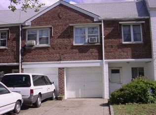5733 156th St, Flushing, NY 11355
