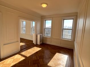 315 82nd St #3F, Brooklyn, NY 11209