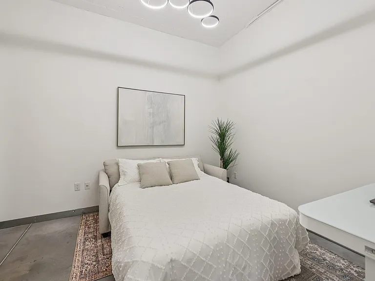 2929 Chicago Ave #1105 — Photo 29